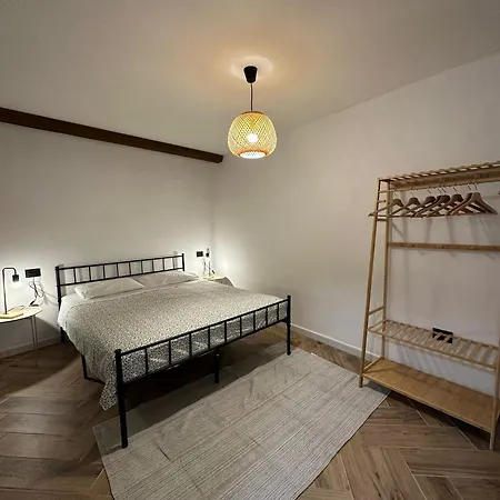 La Casa Di Carlotta Iglesias